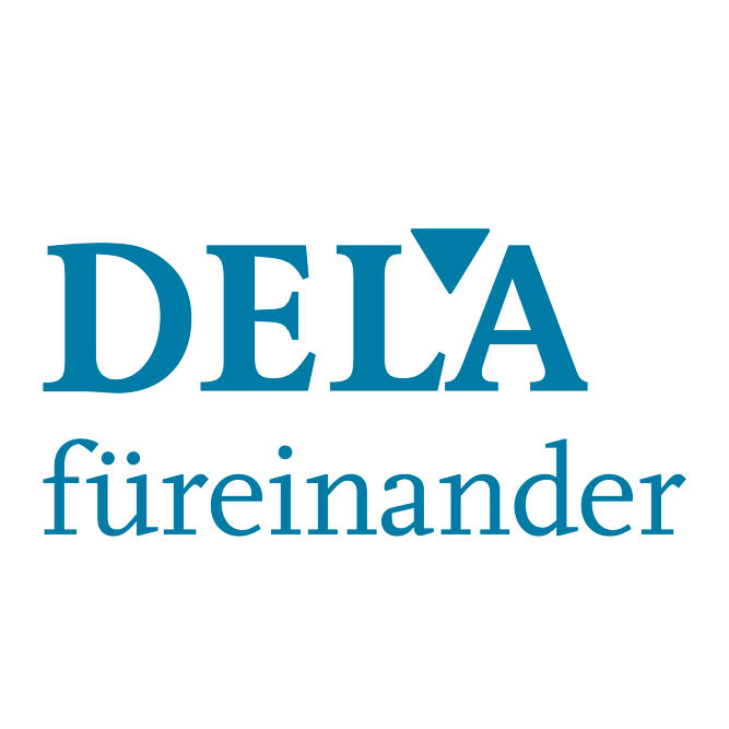 Das Logo zeigt den Schriftzug DELA in Großbuchstaben mit einem kleinen Dreieck über dem A.